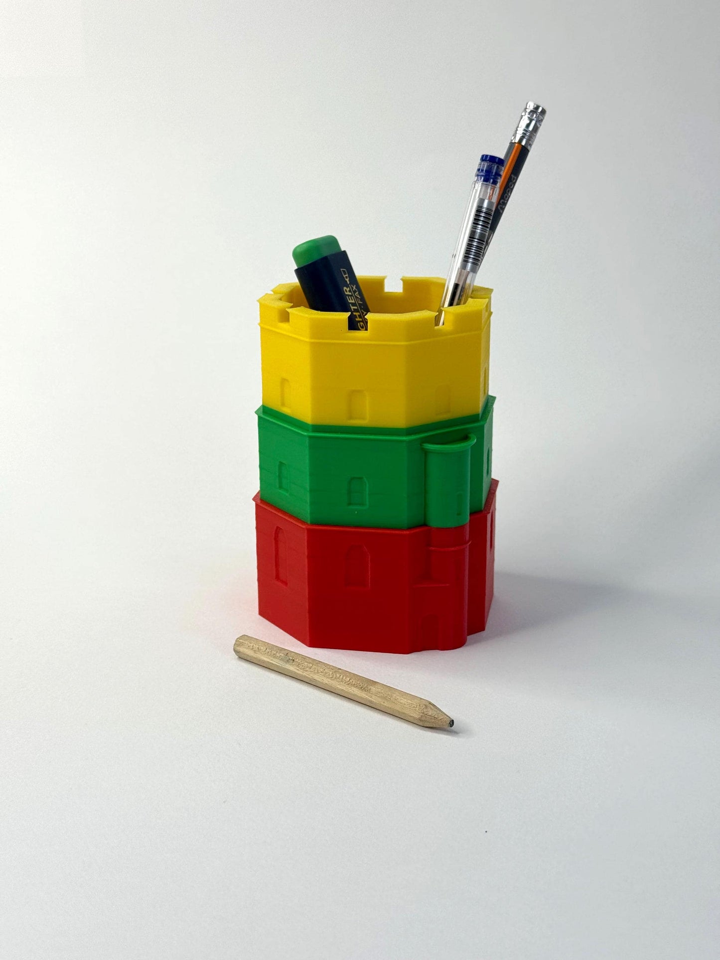 Gediminas Tower Pen Holder – Vilnius Lithuania Souvenir – 3D Printed Desk Organizer